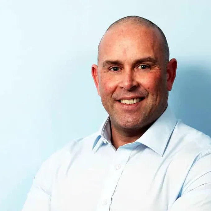 Darren Carter